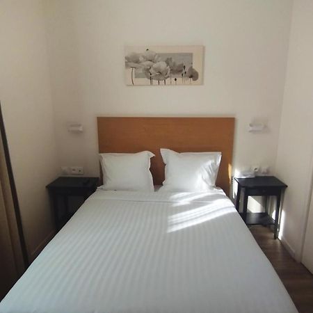 Hotel Des Arts Rueil-Malmaison Exteriér fotografie
