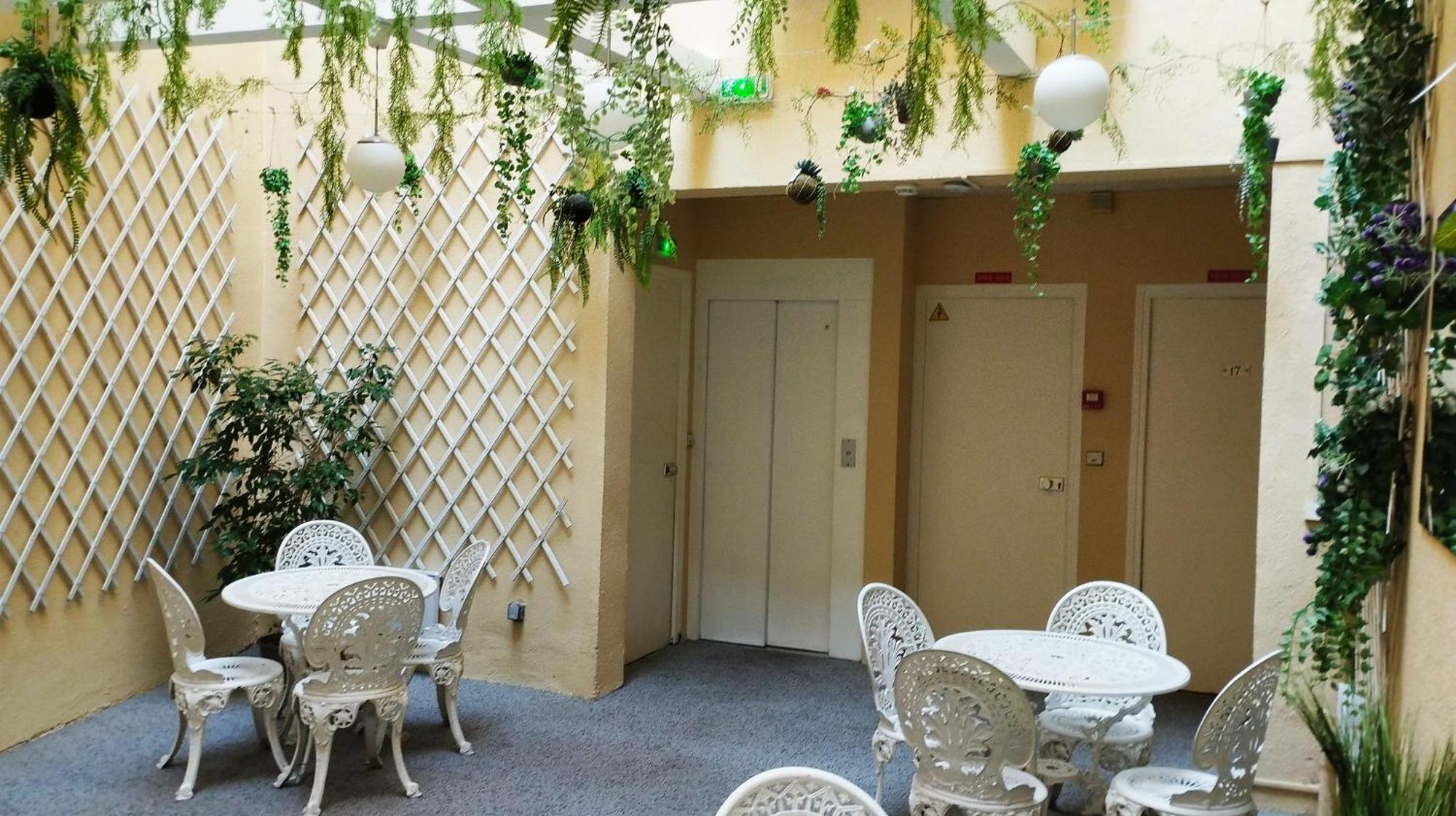 Hotel Des Arts Rueil-Malmaison Exteriér fotografie