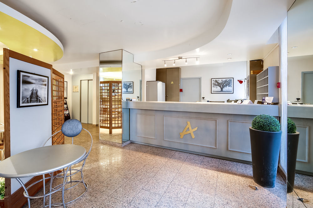 Hotel Des Arts Rueil-Malmaison Exteriér fotografie